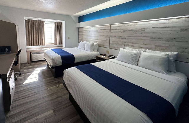 Microtel Inn & Suites by Wyndham Tomah