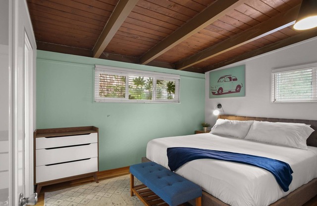 ★Mid-Century Modern Home - Close to Downtown★