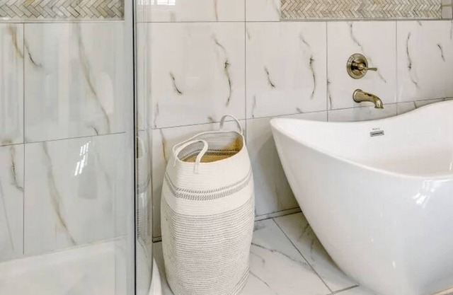 Midterm Escape Mountain Views & Desert Breezes