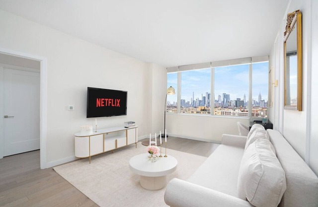 Midtown View - Minutes to City