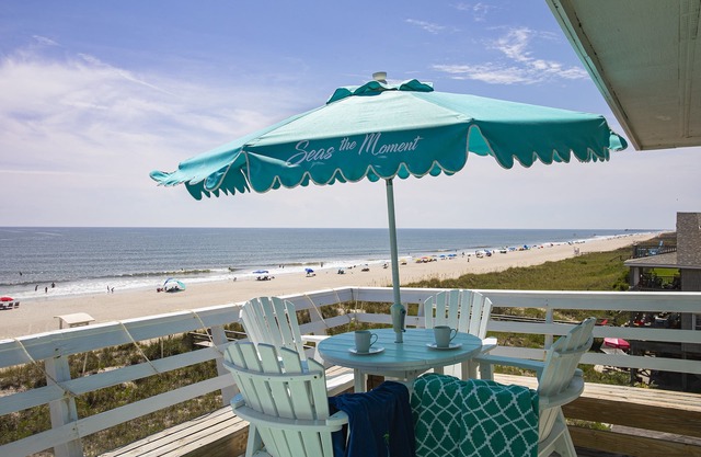 Million Dollar Oceanfront View - Pristine Condo - Top Floor - Large Deck!