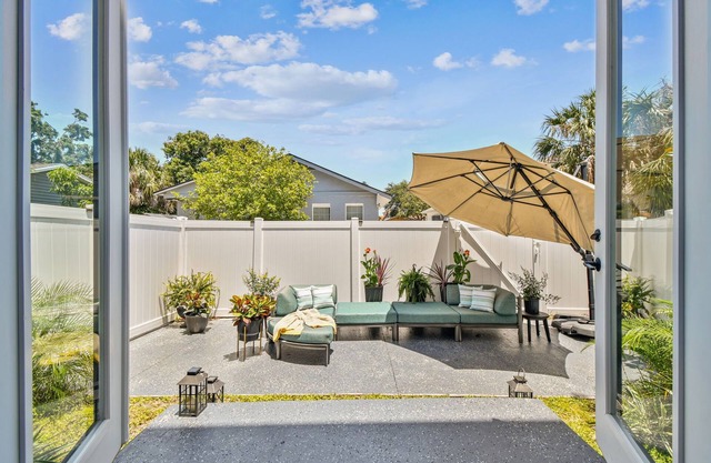 Min Dwntn XXL Private Rooftop Outdoor TVs Kingbed