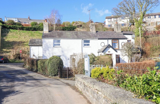 MINFFORDD, family friendly, with open fire in Betws-Y-Coed