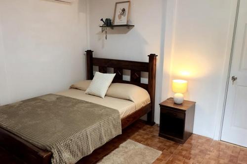 Mini apartment in downtown Limón with AC