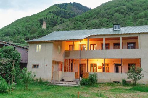 Mishgu Qor