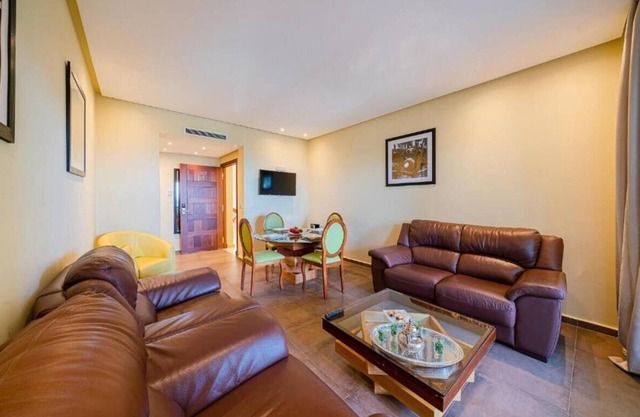 Mnar Castle 2 Pers in 2 Rooms APT Sea View