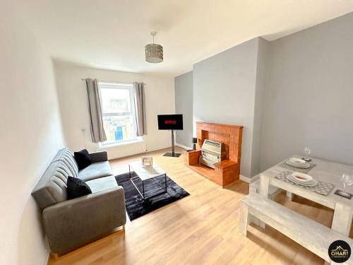 Modern 1 Bed Apartment In Morpeth - Contractors