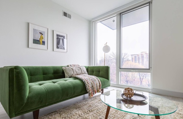 Modern 1BR in Reston, Pet-Friendly + Parking
