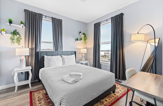 Modern 1BR Near Encore Boston 0158