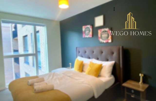 Modern 2-Bed Flat Balcony View