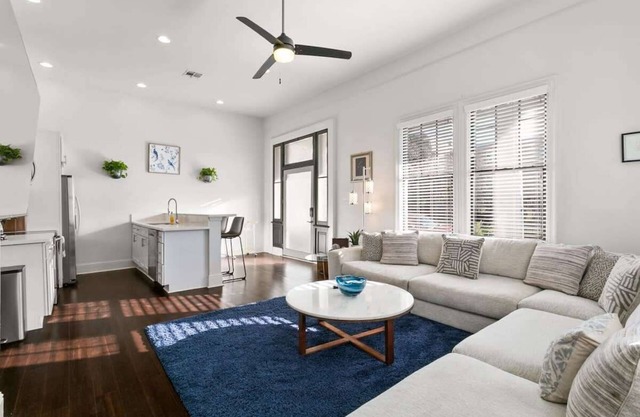 Modern 2BR | Garden District | Stunning Luxury