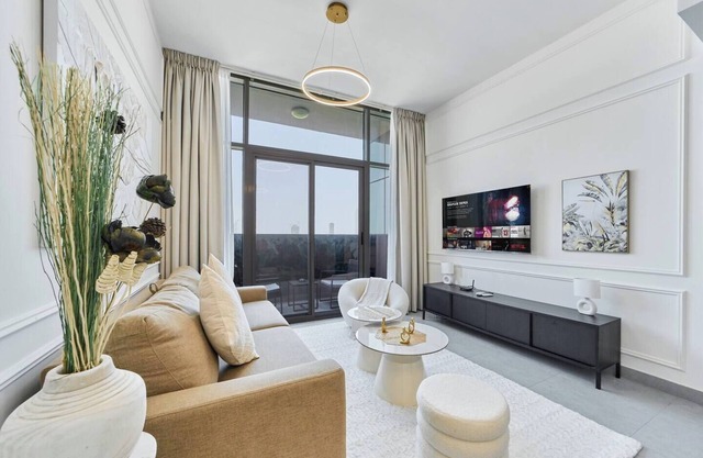 Modern 2BR in Ikarus Tower, Dubai Production City