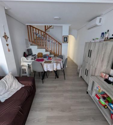 Modern 3 Bed House with shared pool in Los Alcazares