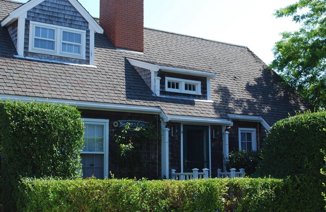 Modern 4BR, 3 BA, Edge of town, AC, Pool/Tennis, Bike to Beach , Cisco Brewery