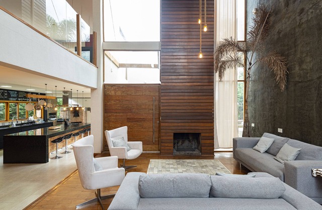 Modern and Equipped House in Gated Community