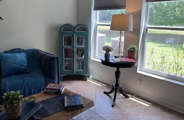 Modern and refreshing recently renovated home and relaxing atmosphere