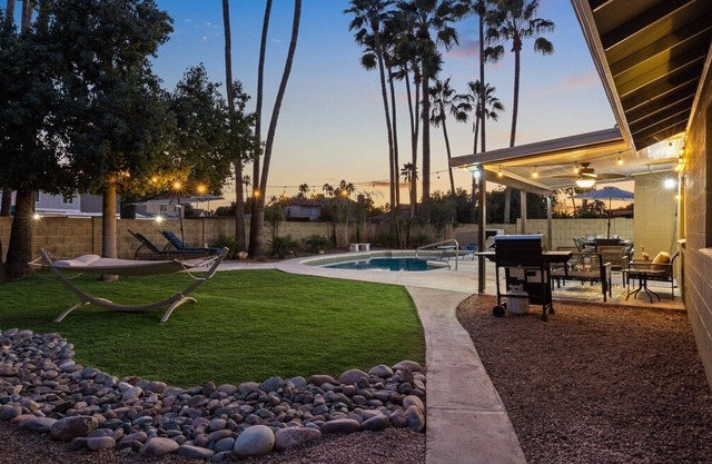 Modern and Stylish Remodeled 4 Bdrm w/HTD Pool!