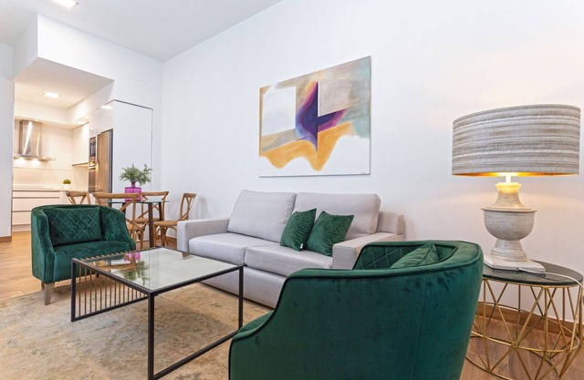 Modern apartment with terrace in the city center. Recaredo VIII