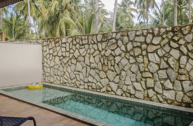 Modern apt With Pool and 3 Suites Vka0115