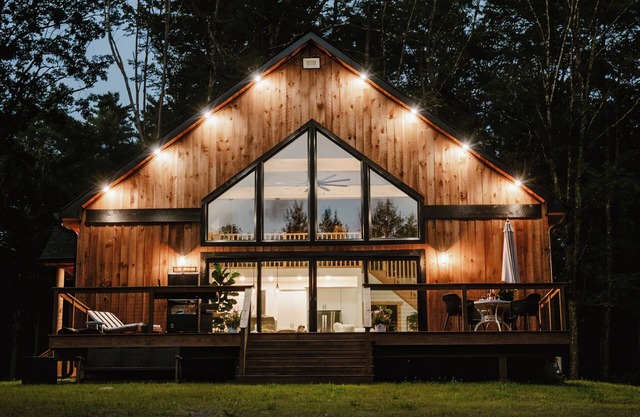 Modern Artistic Lux New Chalet with pond and fire pit in Narrowsburg