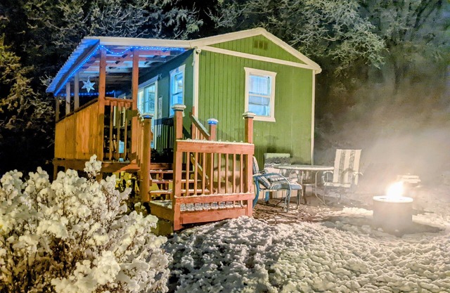 Modern Boho cabin near the Buffalo and all the trails!