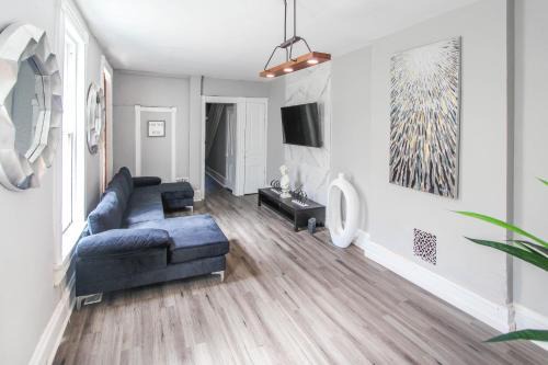 ☆ Modern Coed Dorm in Reading ☆