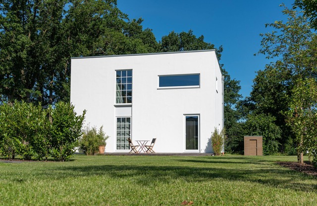 Modern, cozy vacation apartment, 77 m², sauna, garden w. View over the meadows
