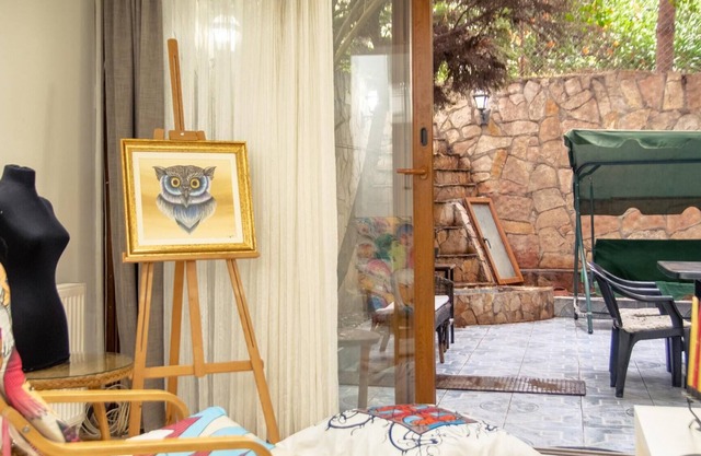 Modern Flat with Backyard Close to Karsiyaka Coast