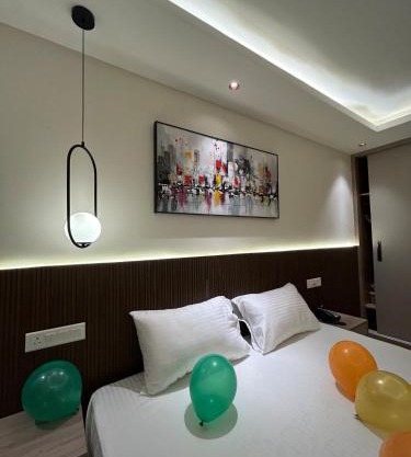 Modern Ghar Studio - Expo Mart - hourly booking available