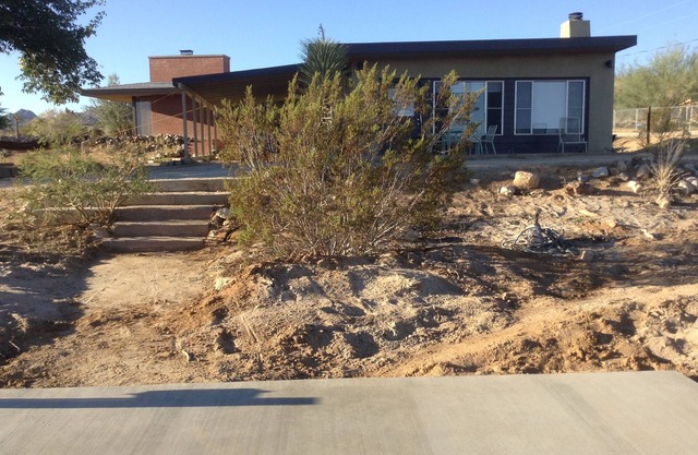 Modern Guest House - Vintage Records, Hot Tub, 4+ Acres, Wifi, EV Charger, Views