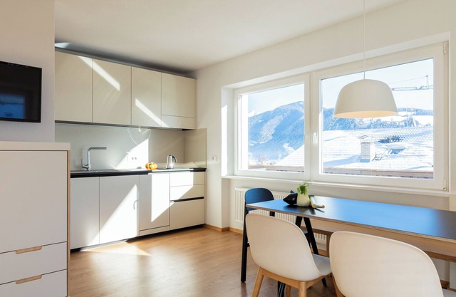 Modern "Hus Apartment - Nr. 5" with Balcony, Garden & Wi-Fi