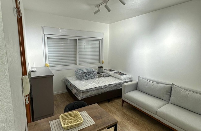 Modern Loft with Private Box for Rent – Comfort and Practicality!