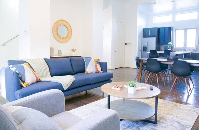 Modern Luxury 3BR Townhome 5 Min From DT Dallas