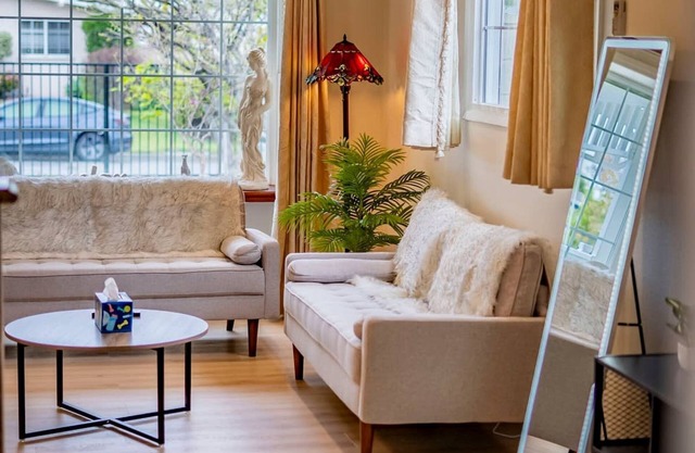 Modern Luxury in San Gabriel Valley Retreat