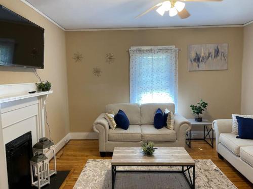 Modern Millhouse Entire Home