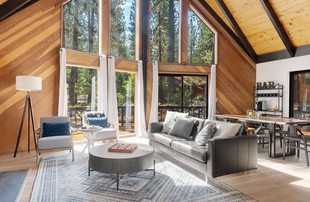 Modern Mountain Chalet