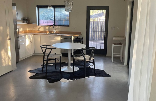 Modern, newly built detached guest house in historic CenPho, bordering DT PHX