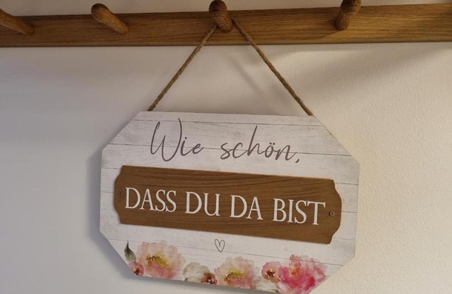 Modern-Ruhig-Stadtnah-Geschirrspüler-Parkplatz