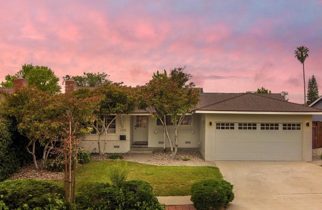 Modern SLO Home + Quiet Backyard with BBQ, near Downtown and Parks