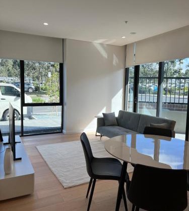 Modern Stay by Tallawong Metro