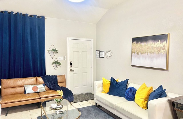 Modern stay near AT&T stadium & all entertainments.