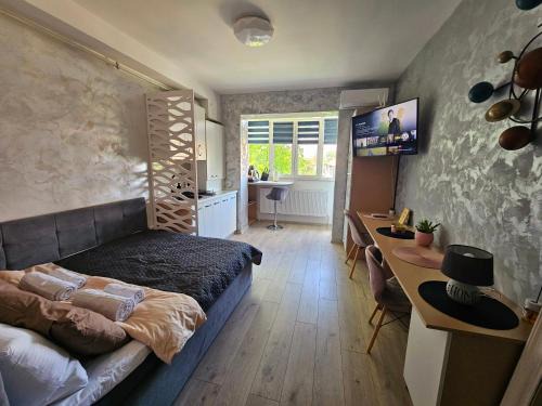 Modern Studio 4