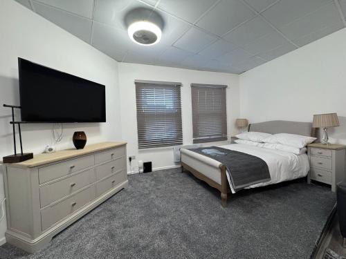 Modern Studio Flat in Bramhall