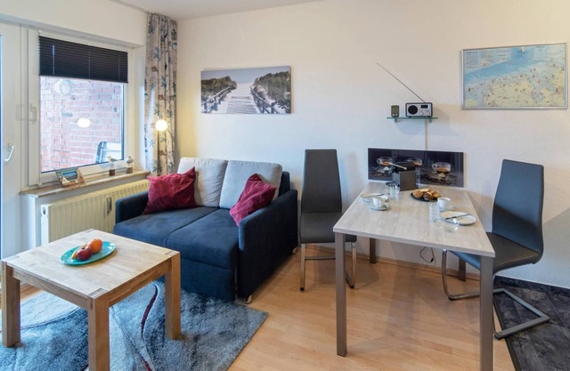 Modern upper apartment Asgard with a view of the canal