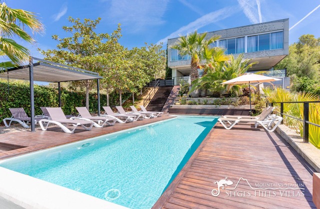 Modern Villa Arago with sea views and private pool