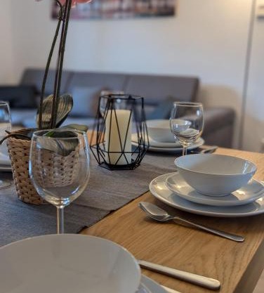 Moderne Ferienwohnung für bis zu 6 Personen - Netflix, PS4, Zentrumsnähe und mehr in Celle