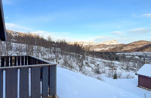 Moderne hytte midt i skibakken