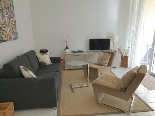 Modernes Appartment, 3 Gehminuten zum Strand, Pool+Sauna