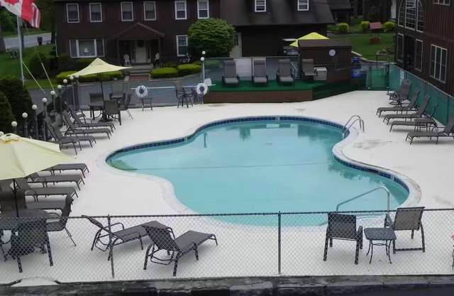 Mohican Resort Motel - 2 Bedroom Efficiency