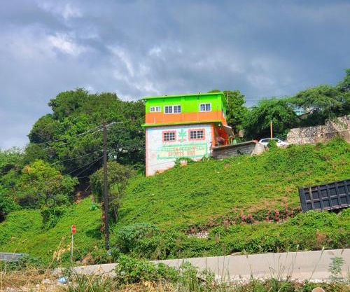 Morales ocean view